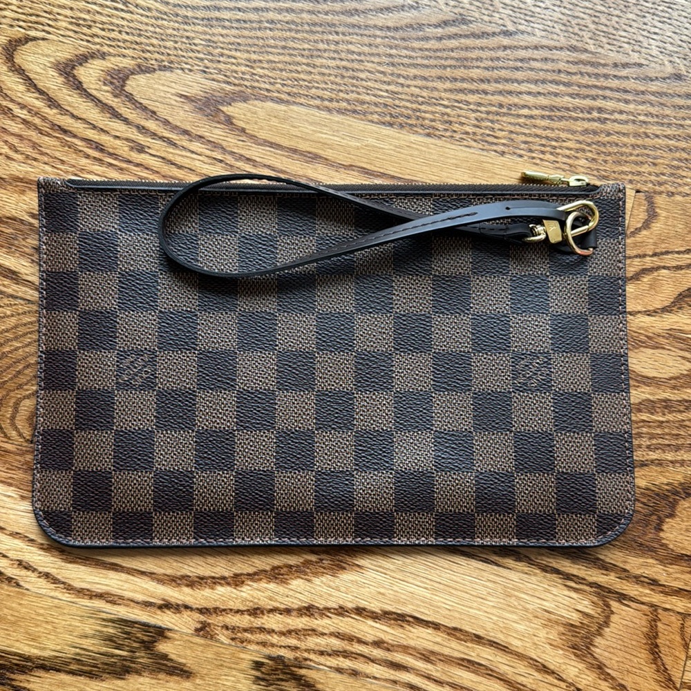 LV wristlet